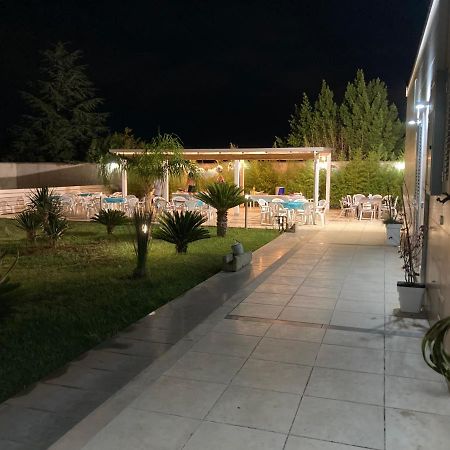 B&B Italia Carmiano  Exteriér fotografie