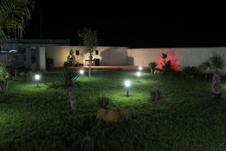 B&B Italia Carmiano  Exteriér fotografie