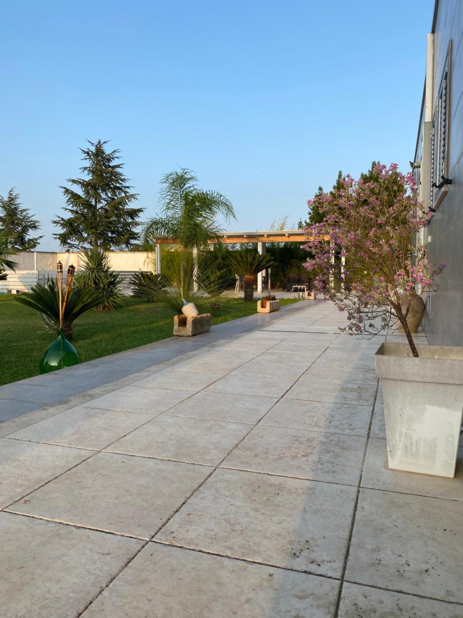 B&B Italia Carmiano  Exteriér fotografie